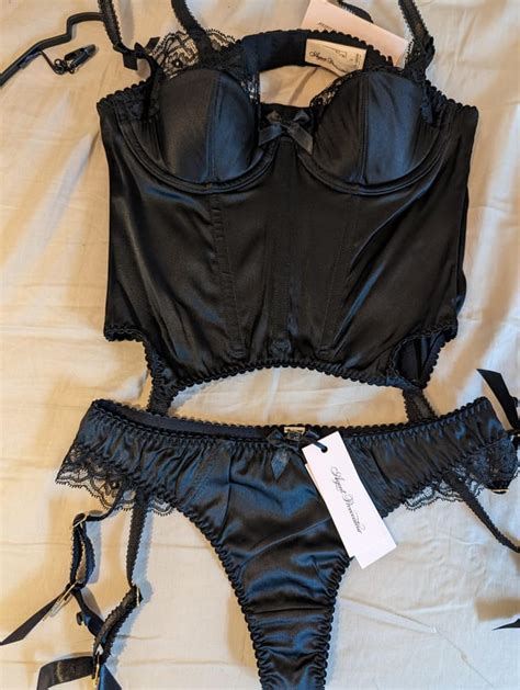 Where did you get this lingerie? I like to slide right in between them and delve deeper and deeper 💋I also like to get creative and tear up the rules, no lines means no limits. . Reddit lingeriegw